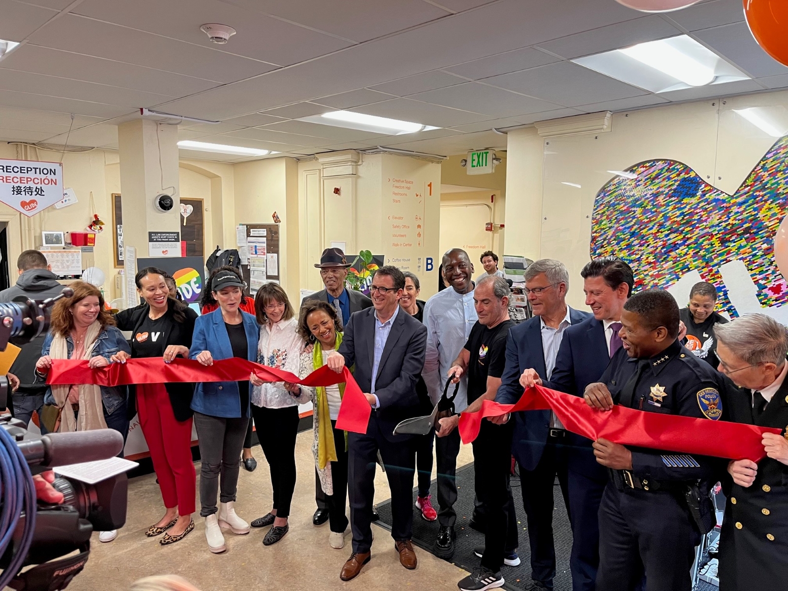 GLIDE’s Indoor Dining service is back!