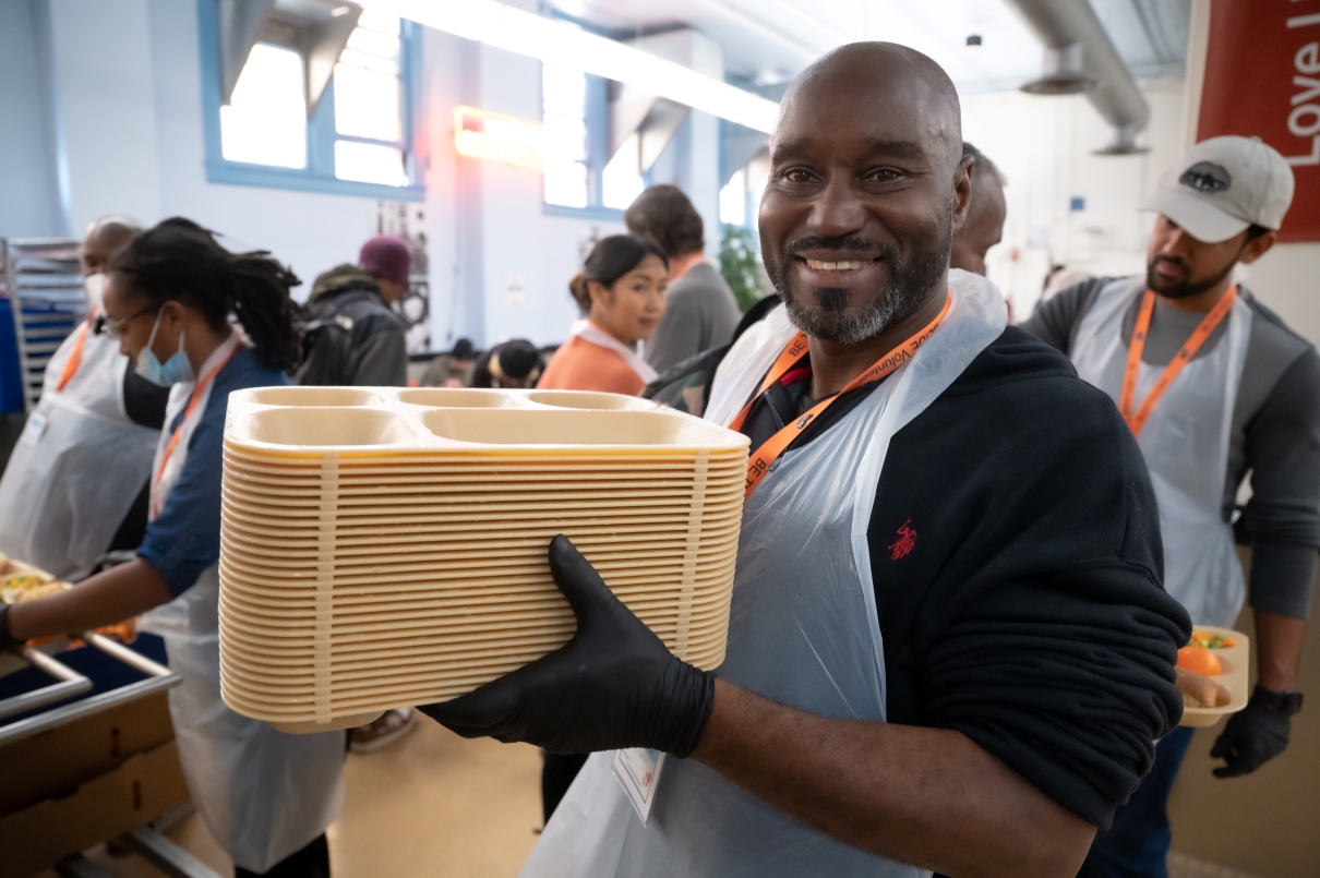 Read all about GLIDE’s Love Agenda and our Impact Report!